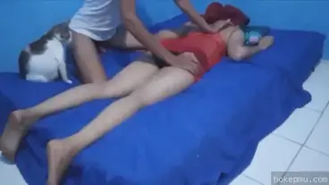 Pijat Sepupu Berujung Paksaan Lembut